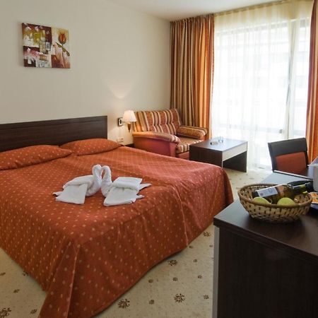 Hermes Club Hotel Tsarevo Ngoại thất bức ảnh